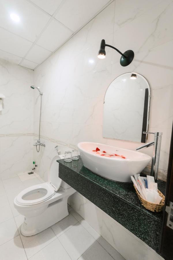 Lotus Rock Hotel Дананг Екстериор снимка